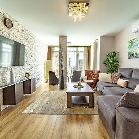 Perla De Malagueta Apartment Malaga Exterior photo