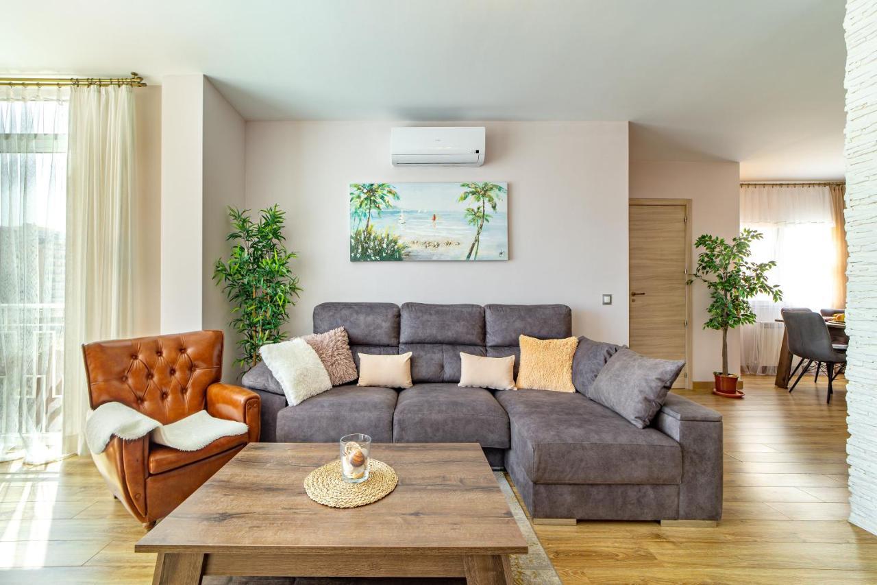 Perla De Malagueta Apartment Malaga Exterior photo
