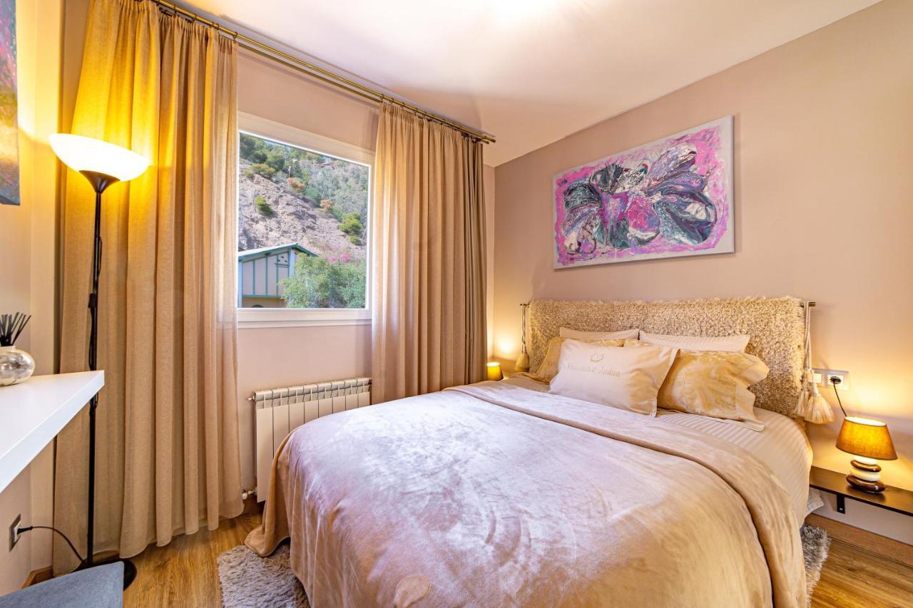 Perla De Malagueta Apartment Malaga Exterior photo