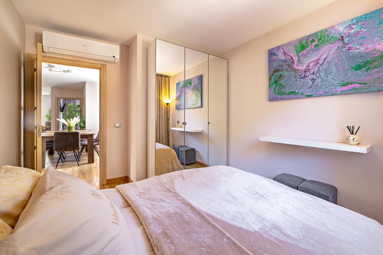 Perla De Malagueta Apartment Malaga Exterior photo