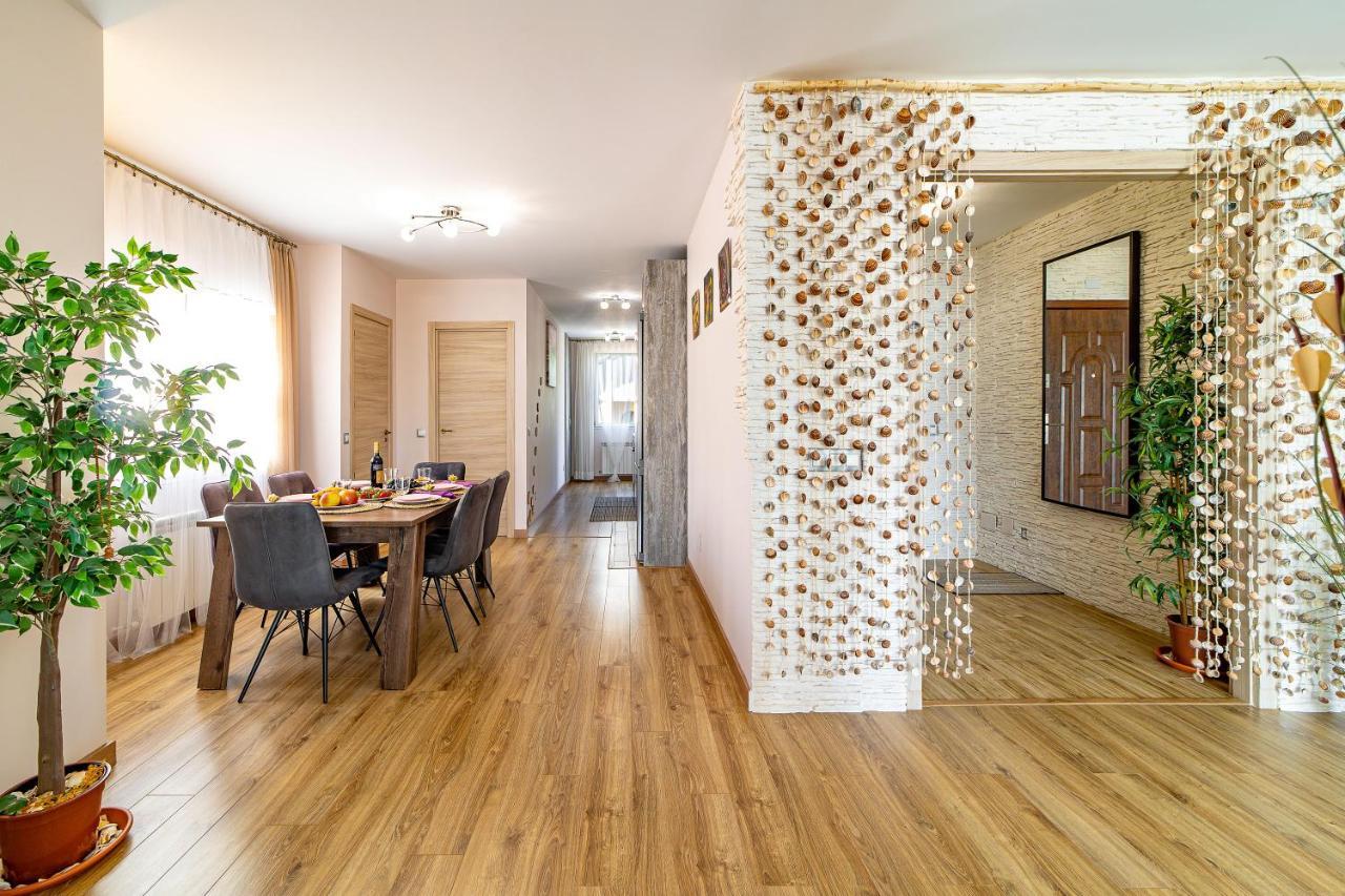Perla De Malagueta Apartment Malaga Exterior photo